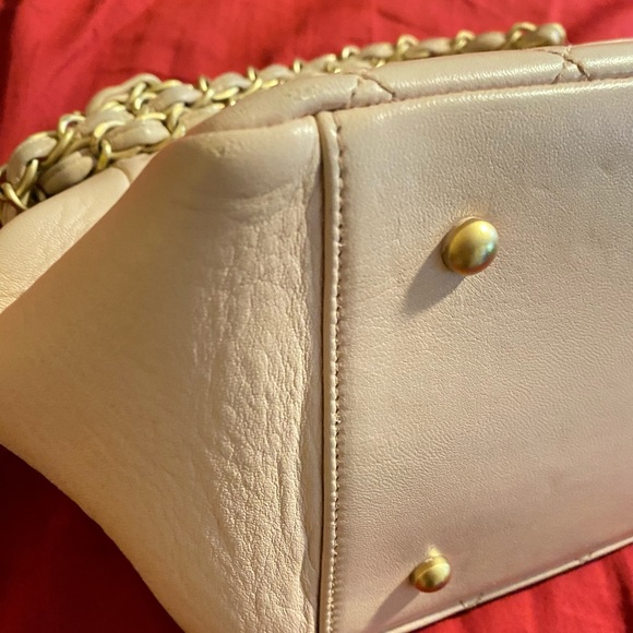 🚫SOLD🚫Authentic Chanel Timeless Petit Tote - Picture 13 of 16